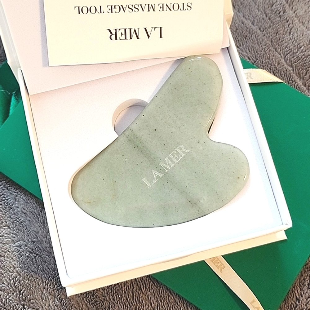 La Mer Jade Stone Facial Massage tool